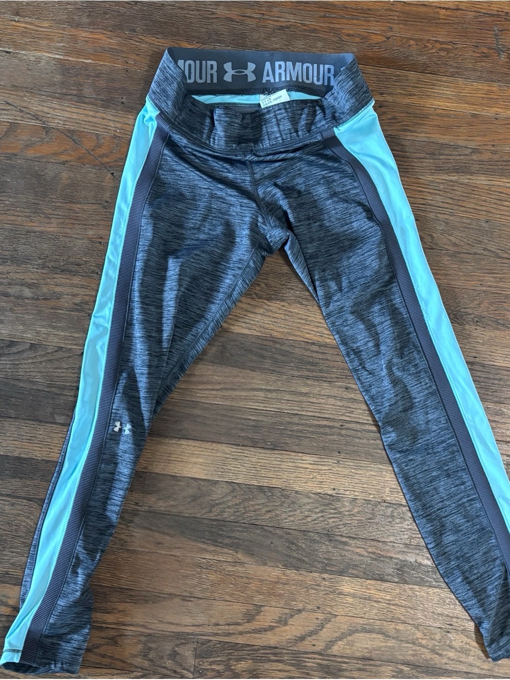 Under Armour Girls' Gray & Light Blue Contrast Athletic Leggings
